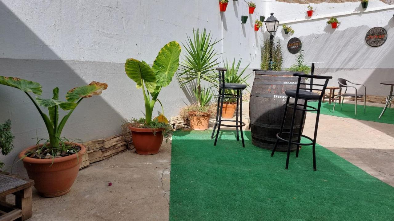 Italica Hostel Santiponce Extérieur photo